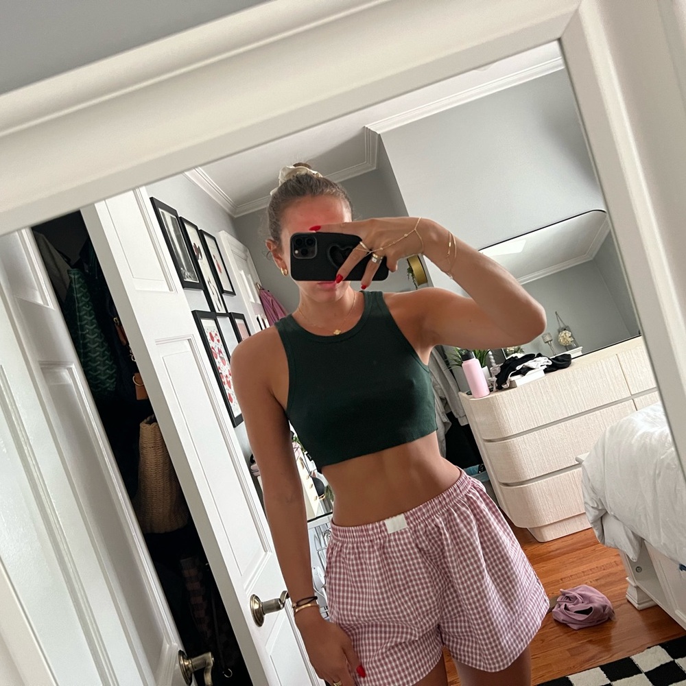 Aritzia TNA tank
